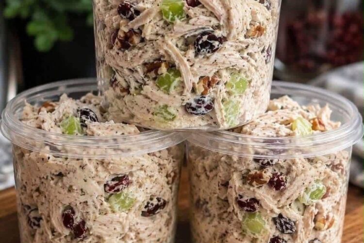 Ensalada de Pollo con Arándanos y Nueces