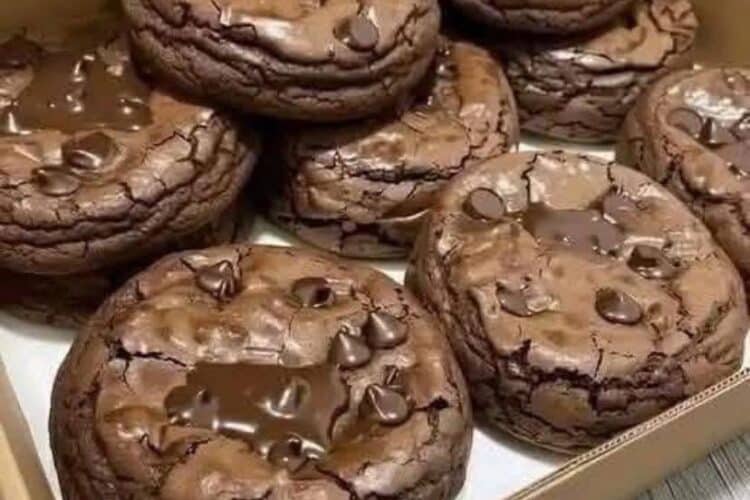 Galletas hechas con mezcla para brownies